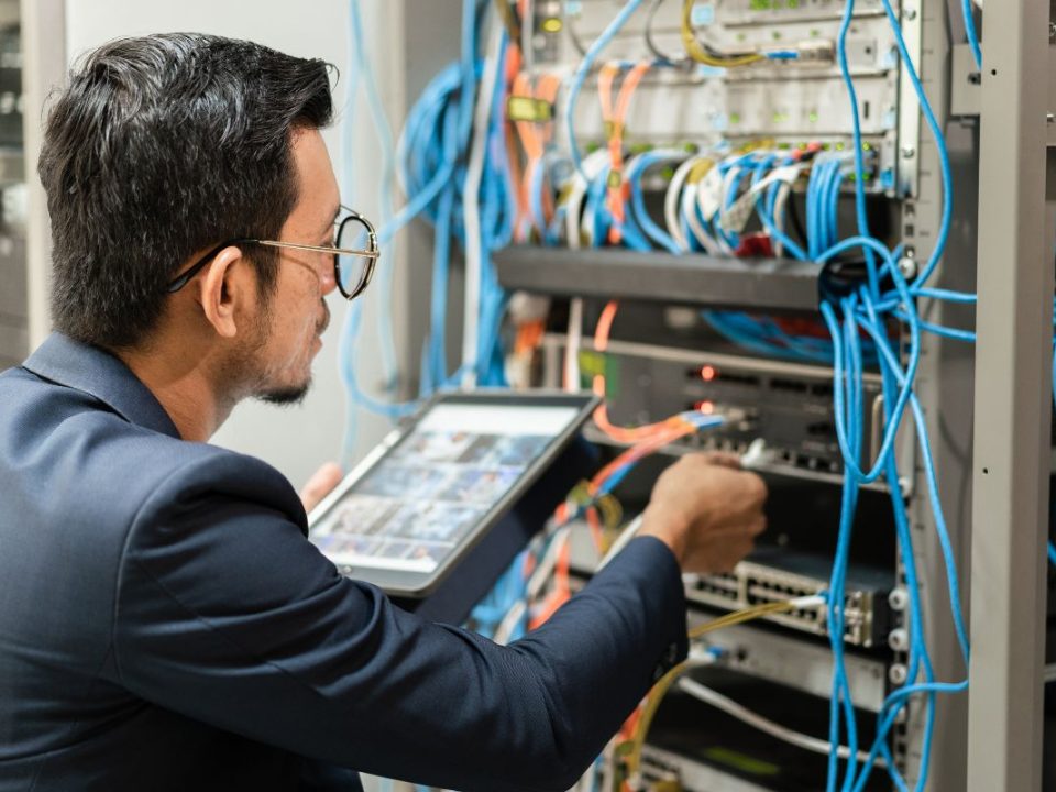Hands-on lab training in Network Engineer course in Australia